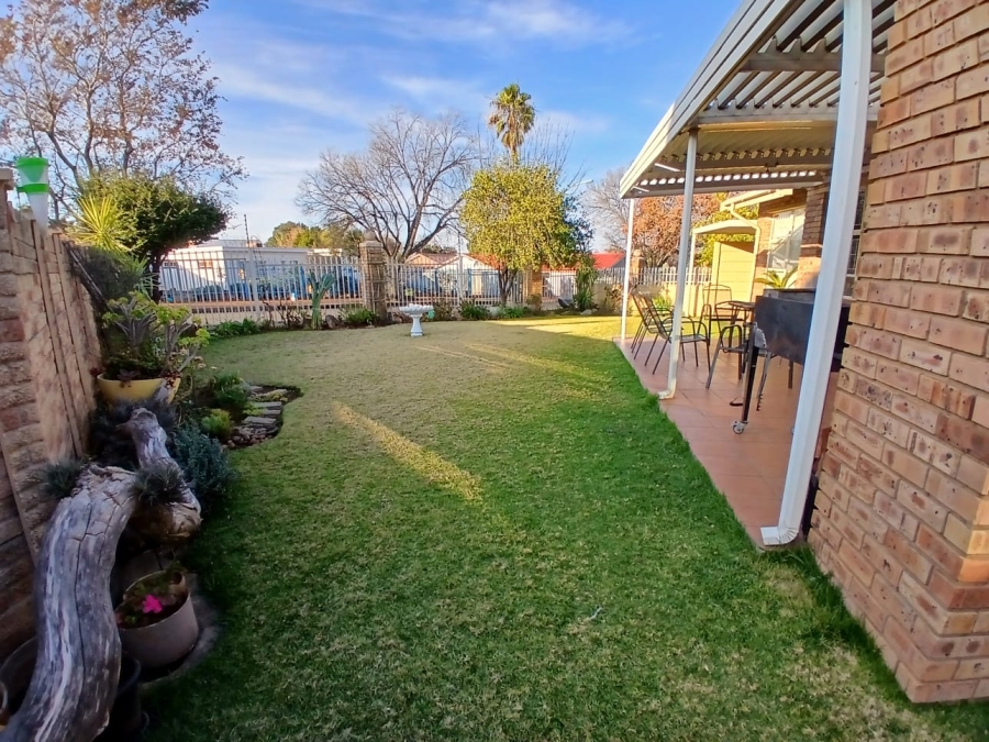 3 Bedroom Property for Sale in Uitsig Free State